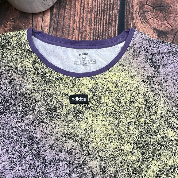 Adidas Vibrant Crop Top - Picture 3 of 5